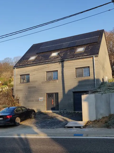 Le gros oeuvre fermé est terminé, il reste le parement mural et le tour est joué !