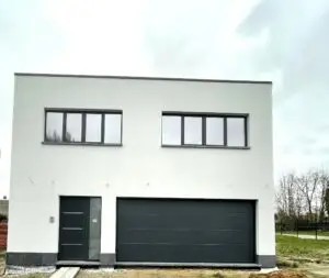 Ayant décidé de ma faire construire une belle villa bien isolée en clé-sur-porte, avec les blocs de coffrage et les hourdis isolants, j’ai décidé de faire appel à l’entrepreneur Reno&Co de Bruxelles (Jette) pour construire ma maison.