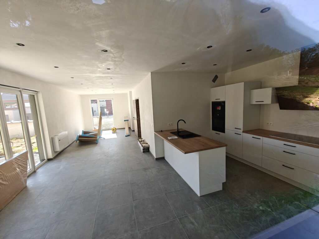 Voici d’ailleurs l’intérieur de la 4ème, quasiment fini.